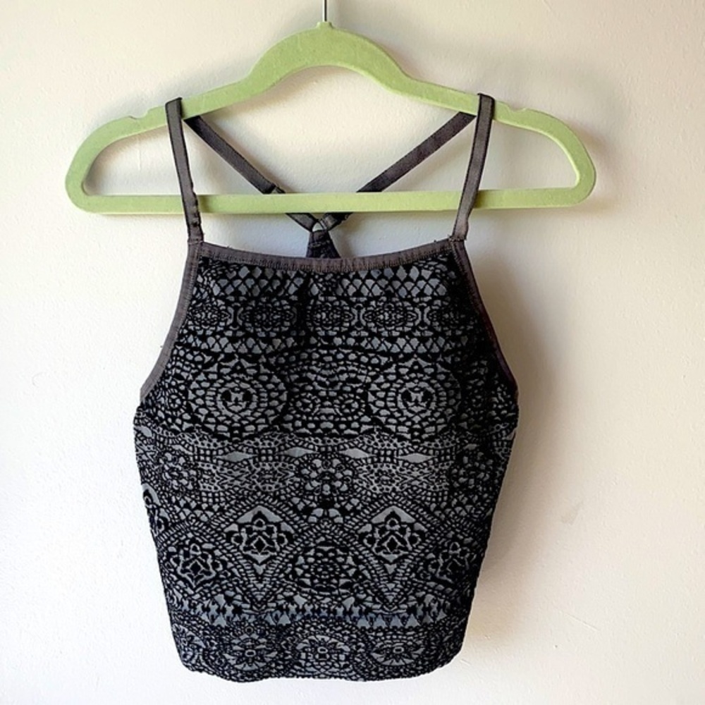 Athleta Black Gray Crochet Eagle Pose Sports Bra Medium